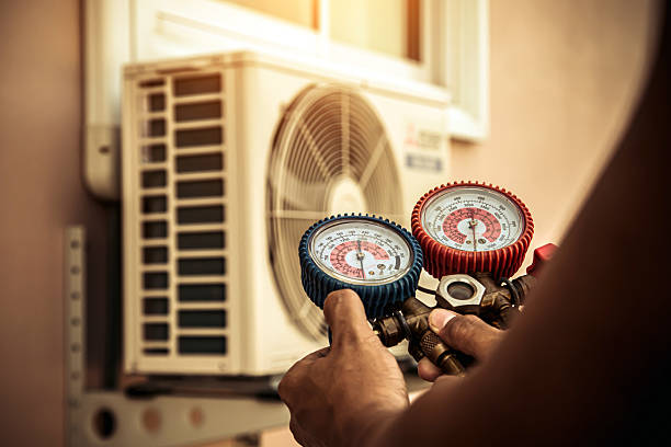 Professional Ac Installation technician working in Dormansville, NY